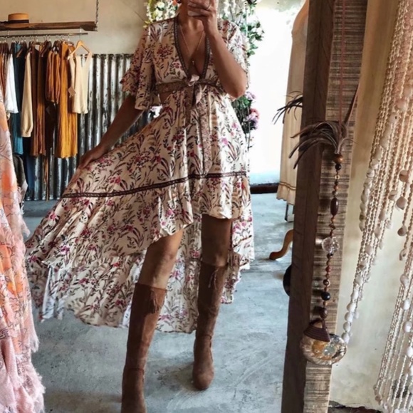 Bohemian Floral Cut out butterfly sleeve Cottagecore midi dress - Picture 5 of 7